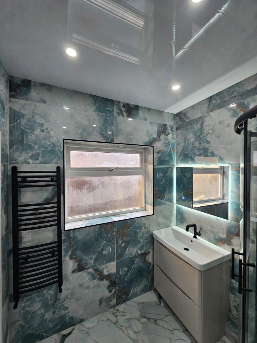 Bathroom Fitter: Image 1